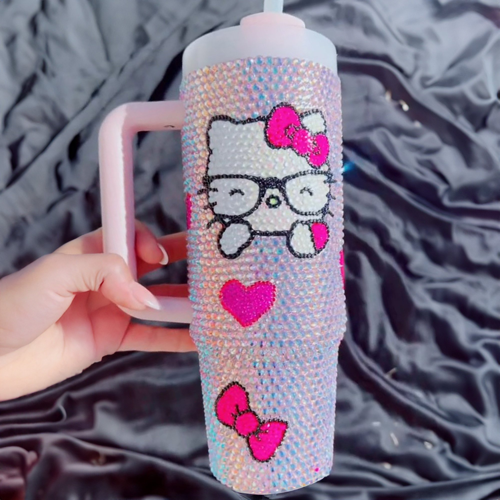 Rhinestone Bling Hello Kitty Cartoon Custom Stanley Cup 40 oz 30 oz Tumbler With Handle
