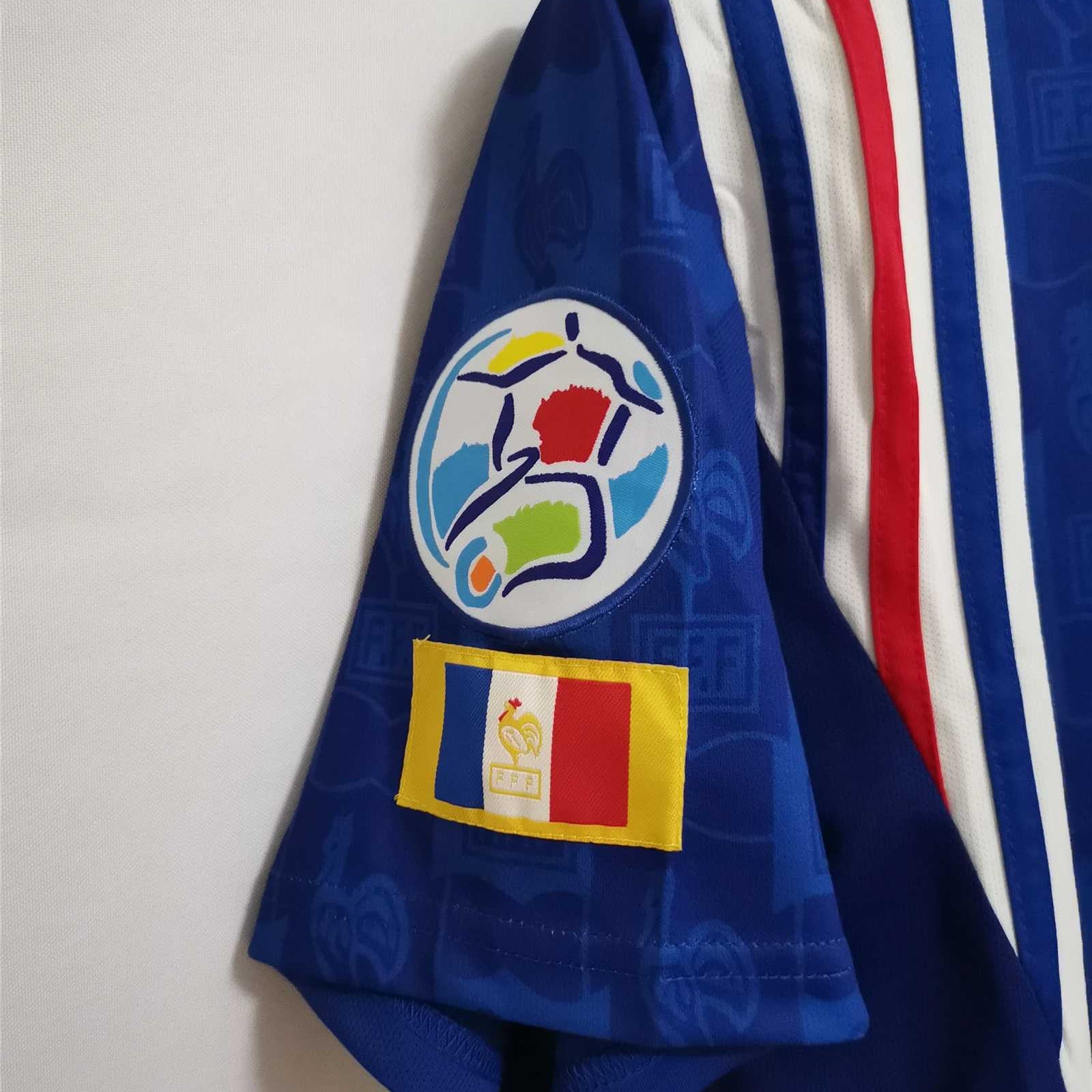 4b663355.jpg