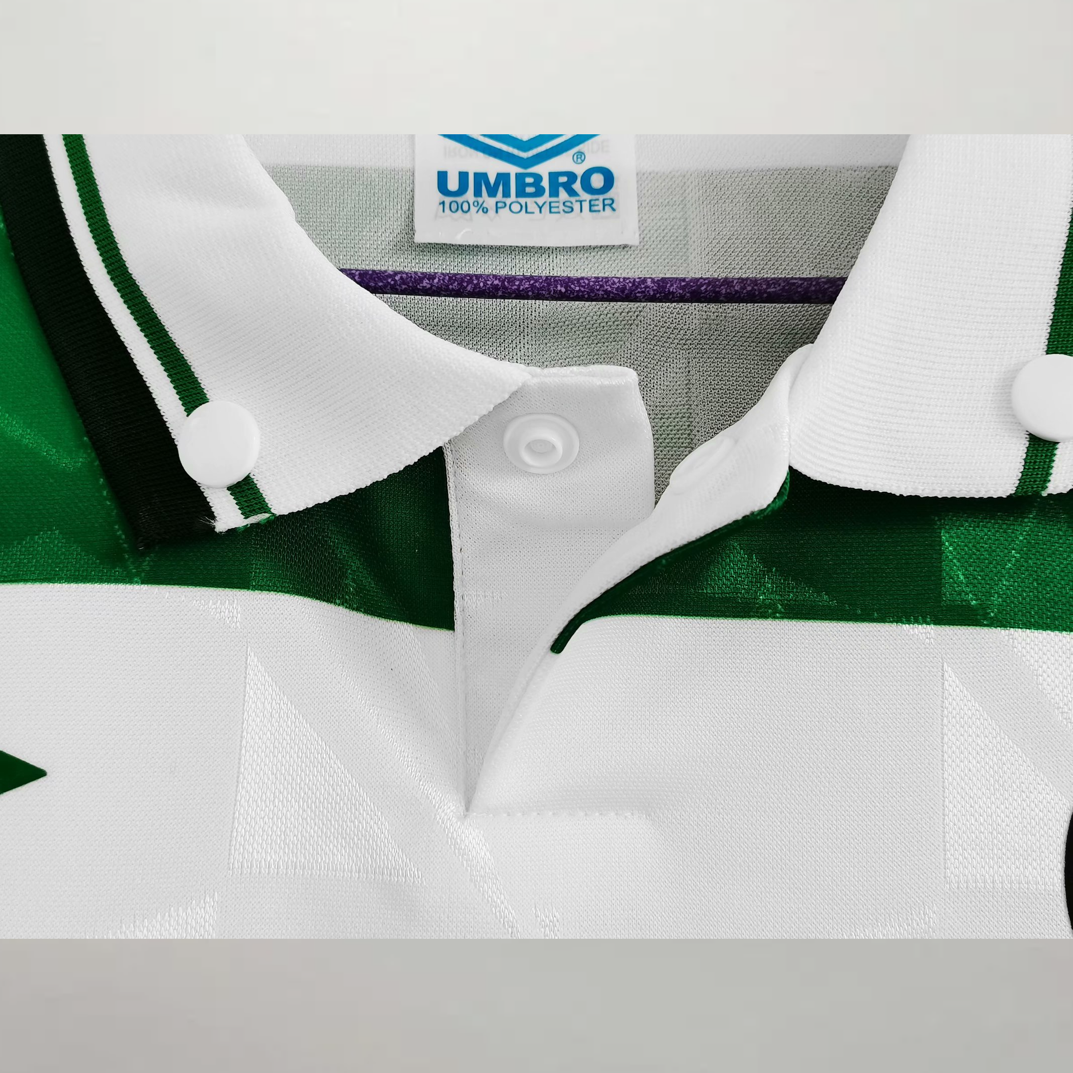 Collar_Button_Closeup-52-celtic.png