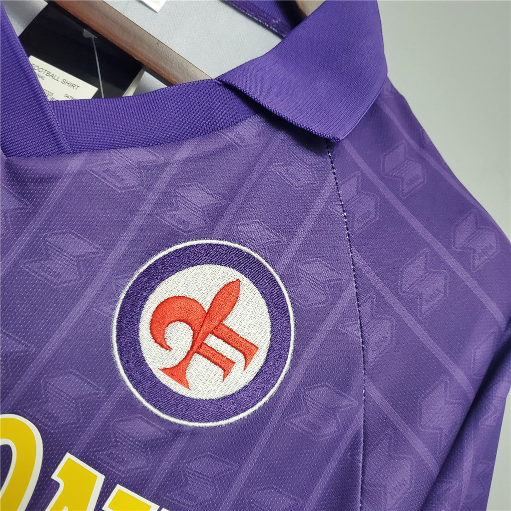 Dettaglio_dello_stemma_storico_Fiorentina_1989.jpg