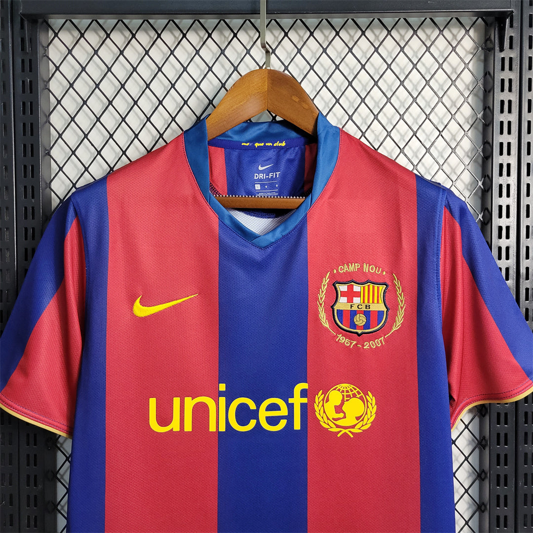 Dettaglio_tessuto_maglia_Barcellona_2007_08_blaugrana.jpg