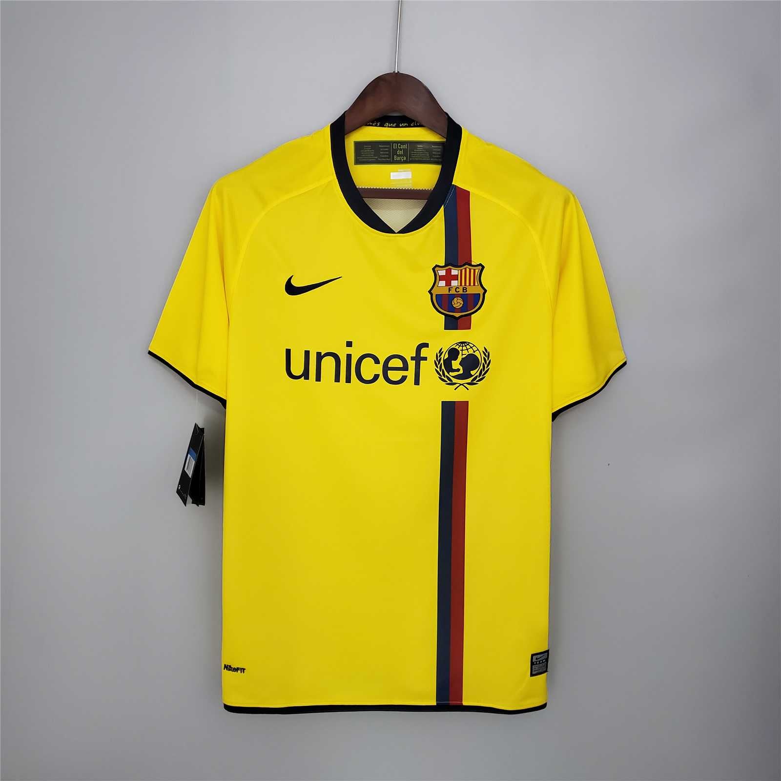 Maglia_Barcellona_2008_09_away_vista_frontale_colore_giallo.jpg