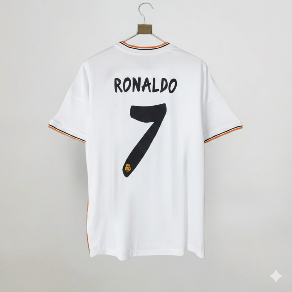 Maglia_Real_Madrid_2013_14_retro_bianca.png