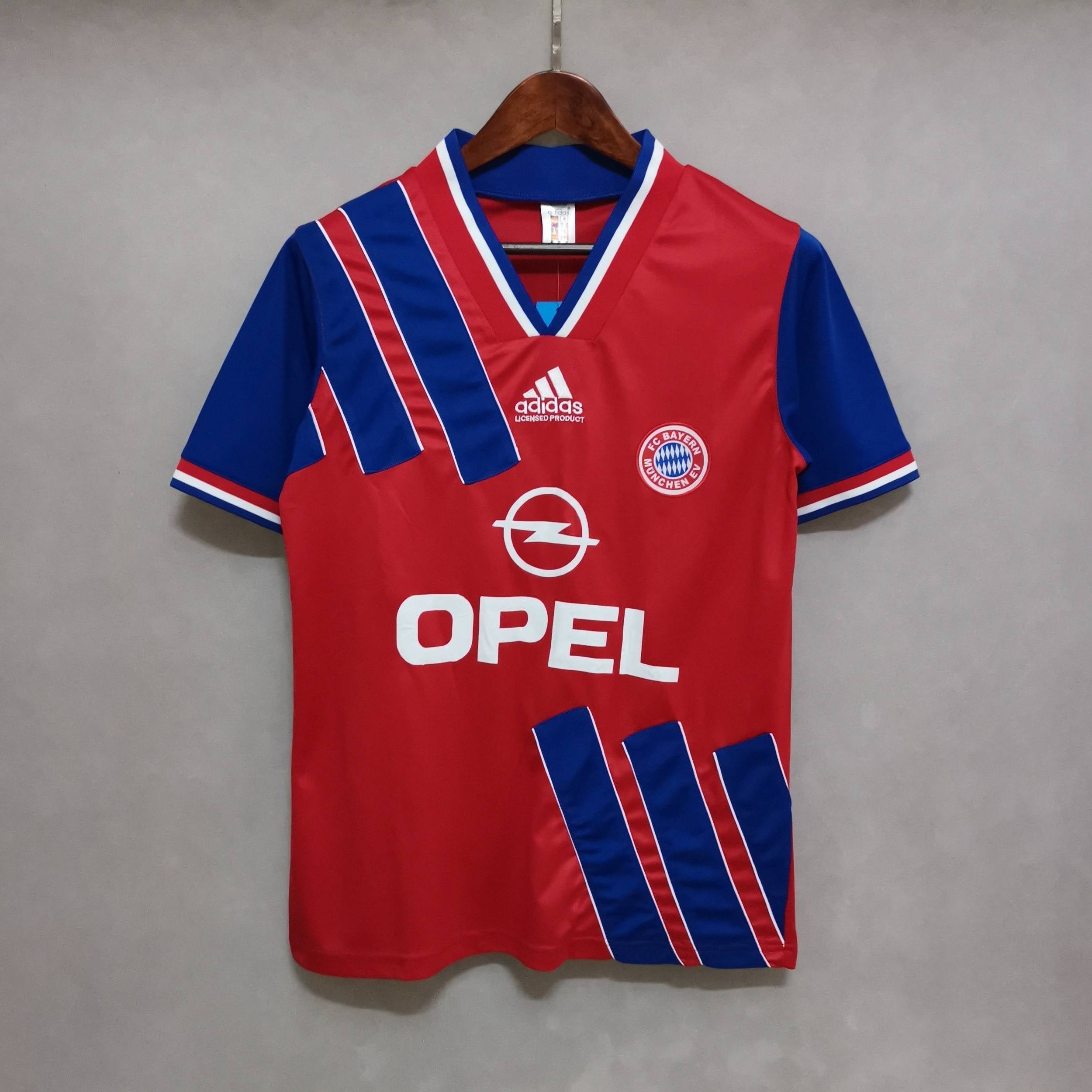 Maglia_home_Bayern_Monaco_1993_94_vintage_vista_frontale.jpg