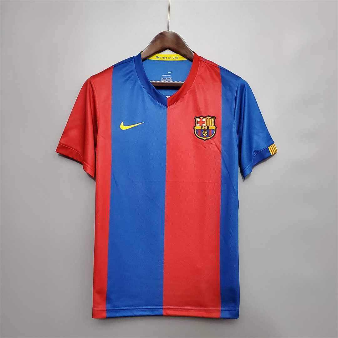 Maglia_vintage_Barcellona_2006_07_vista_frontale_strisce_rosse_e_blu_06084b81-0a81-462b-9ff9-162a58c7656a.jpg