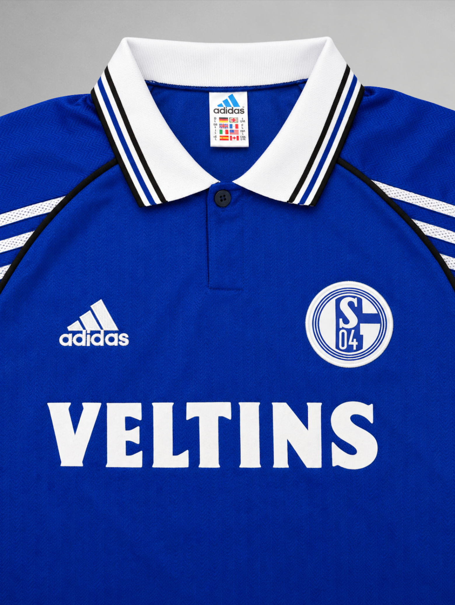 Schalke04-frontzoom1.png