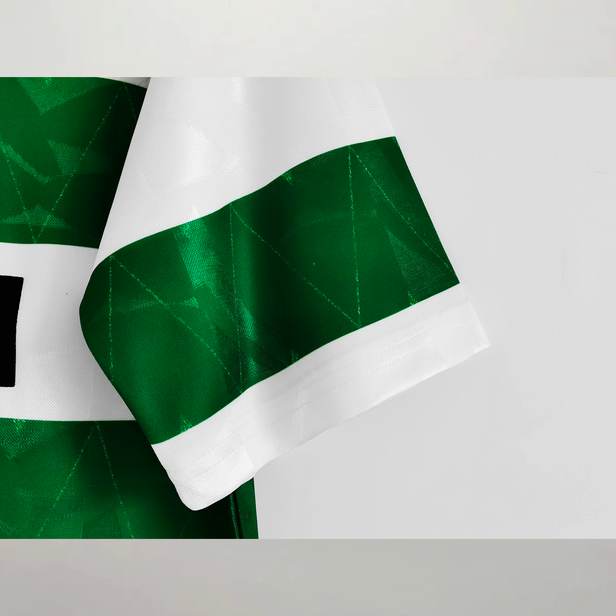 Sleeve_Detail_Closeup-celtic.png