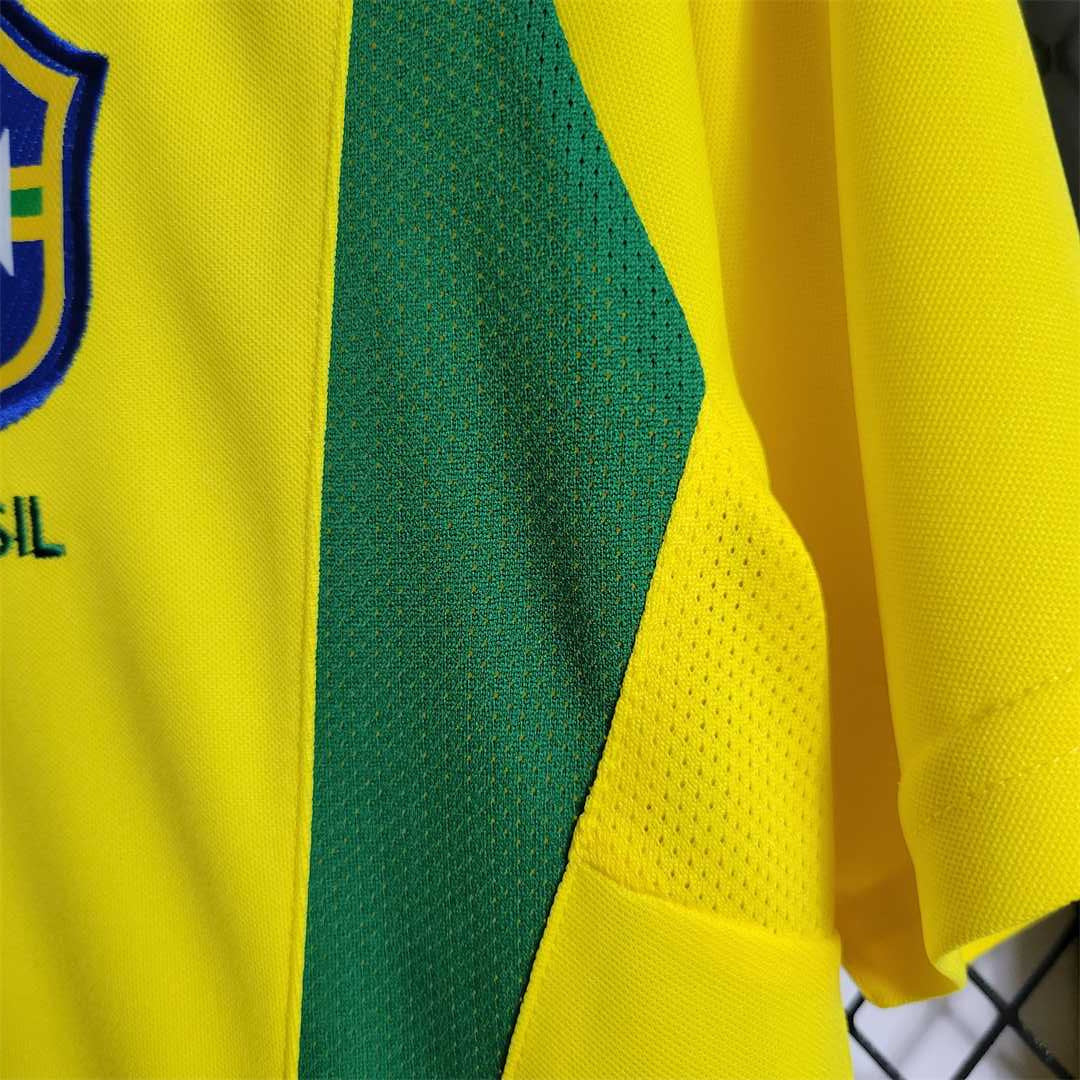 Tessuto_maglia_Brasile_2002_giallo_canarinho_5840d1d4-e989-4ebe-914f-333c1f730d4c.jpg