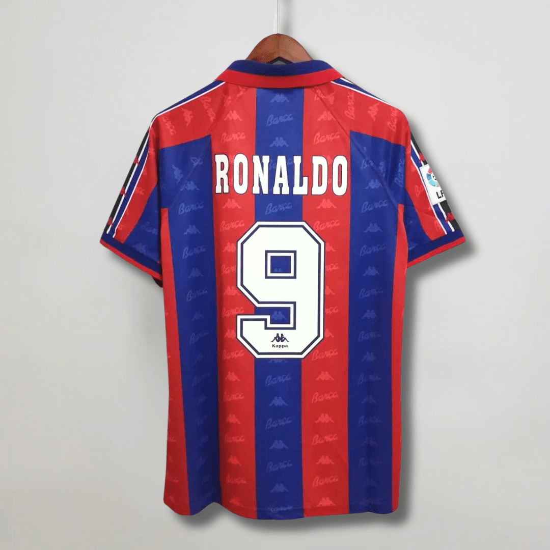 barcellona-maglia-home-19961997-618070.png