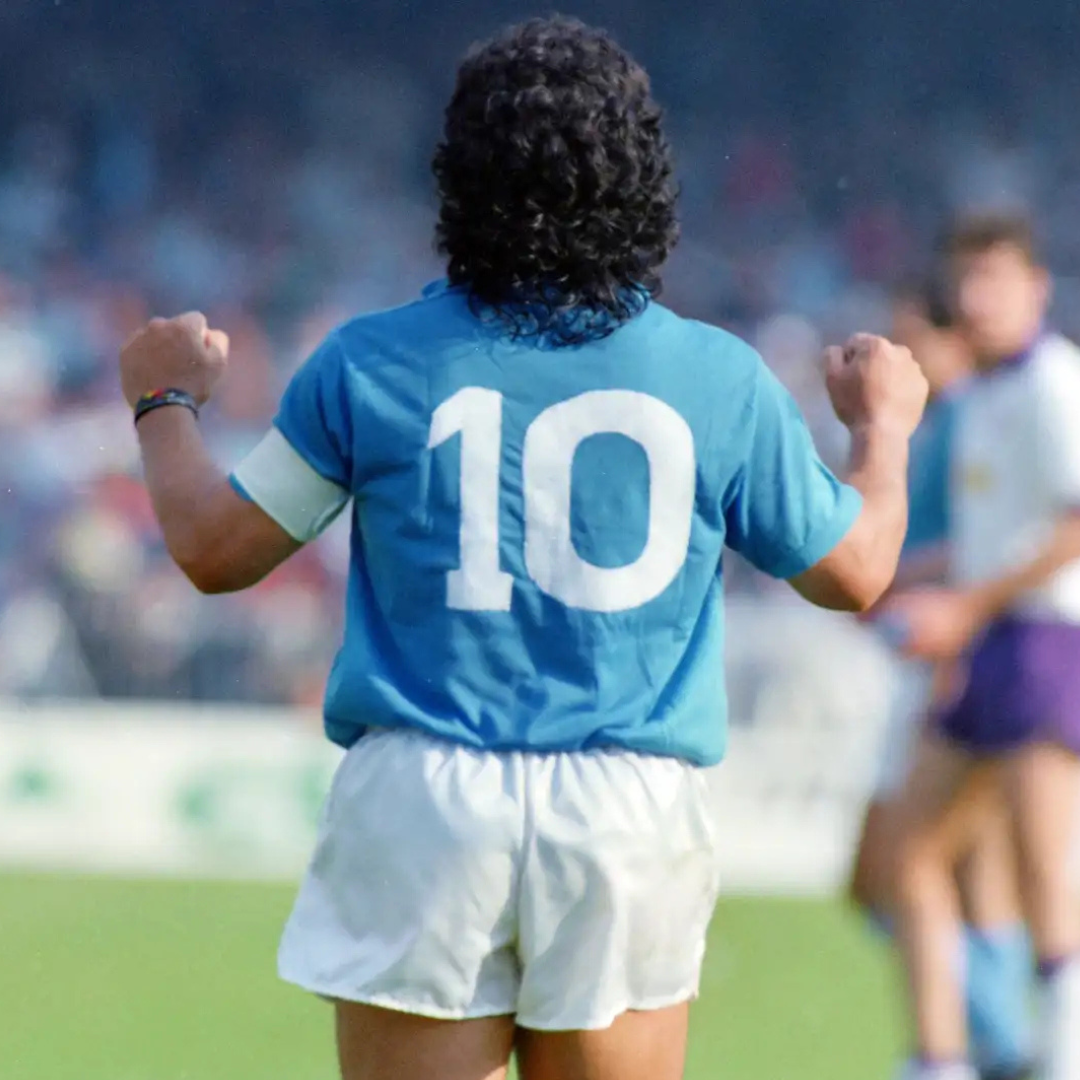 dietro_con_calciatore.png