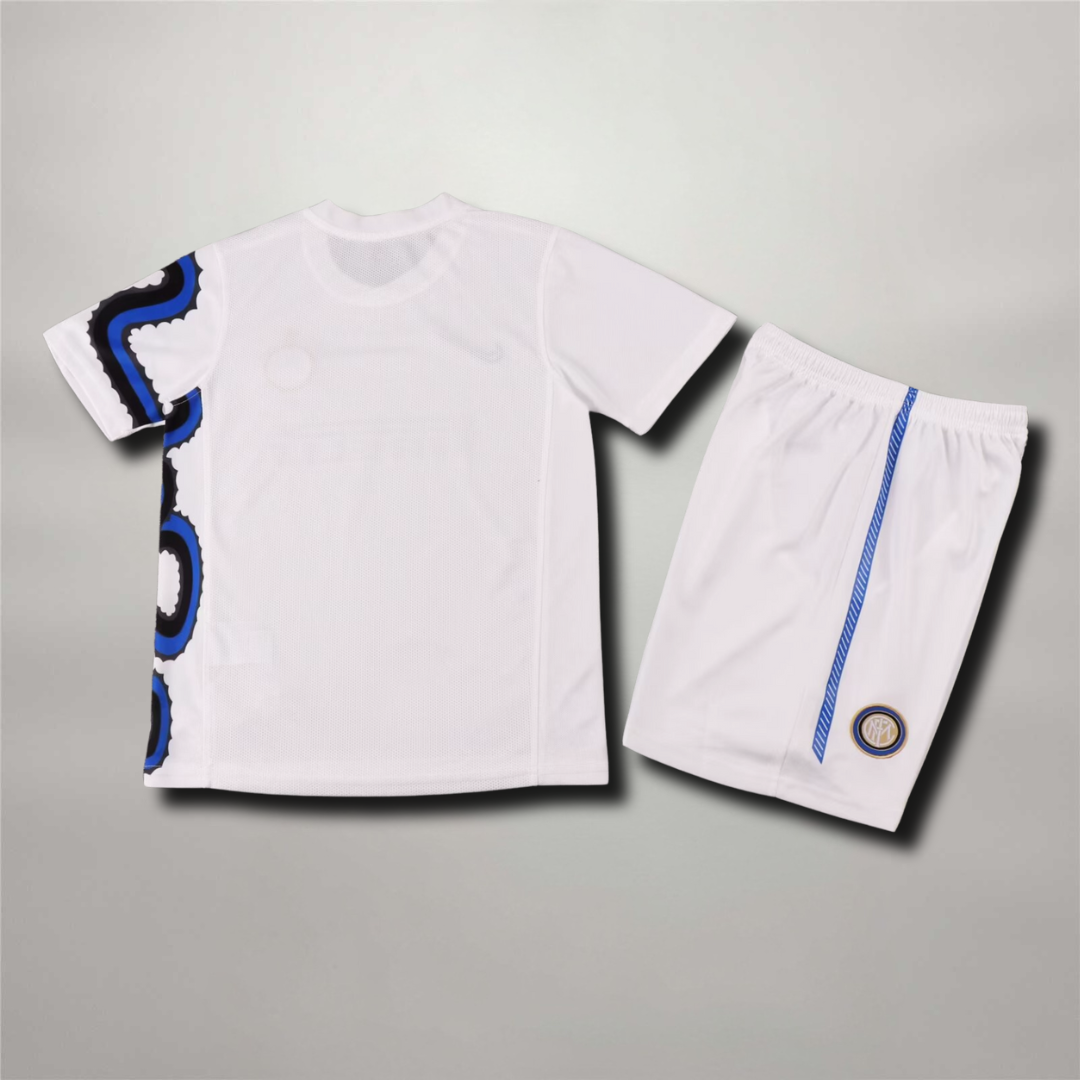 inter_10-11_WHITE_2.png
