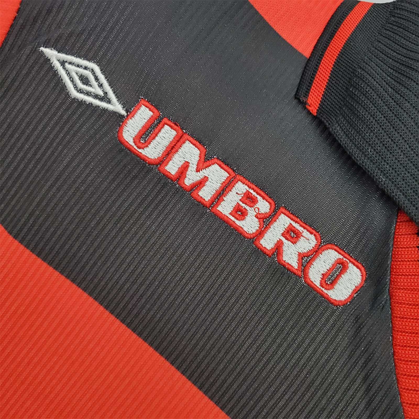 umbro-zoom-patch-flamengo.jpg