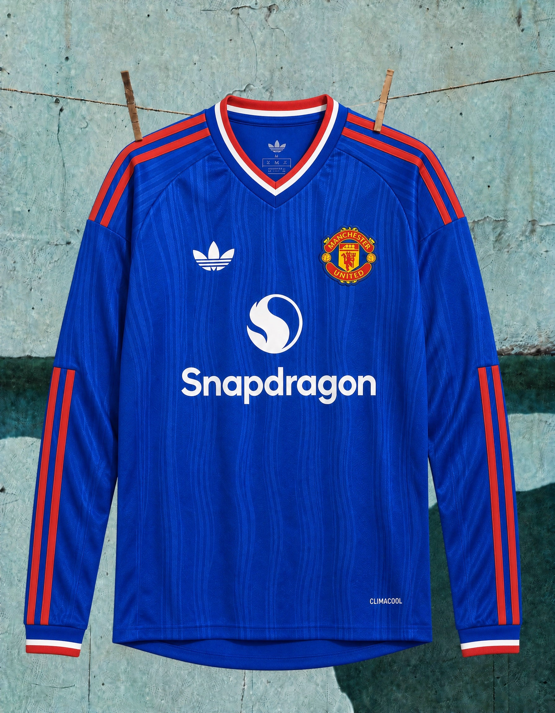 Man.UnitedMagliaAwayLong2026_27pstyle.jpg