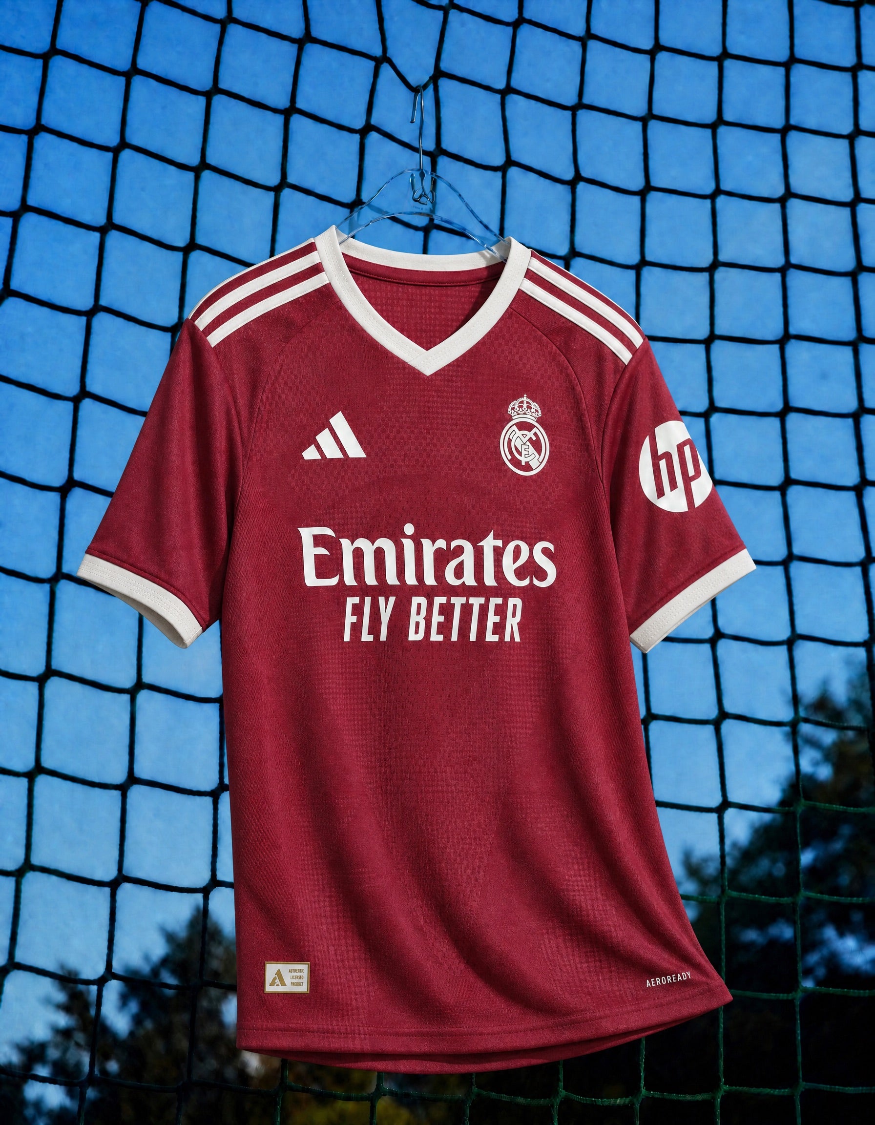 RealMadridMagliaThird2026_27pstyle.jpg